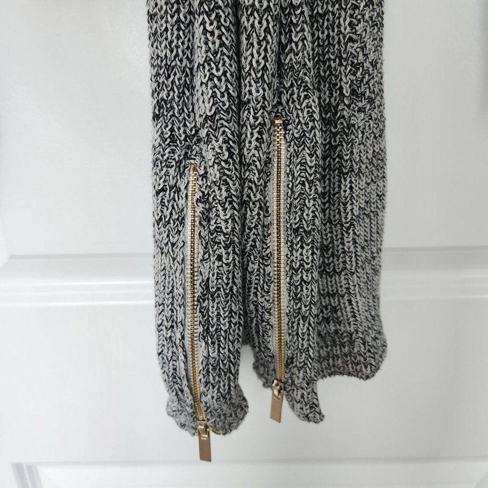 KNIT DRESS - DYNAMITE - Picture 5 of 7